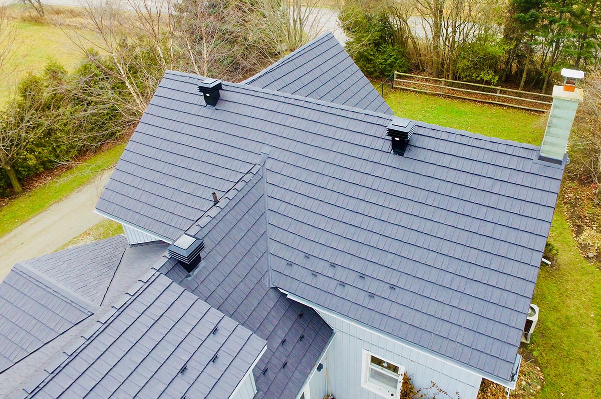 Standing seam metal roofing system